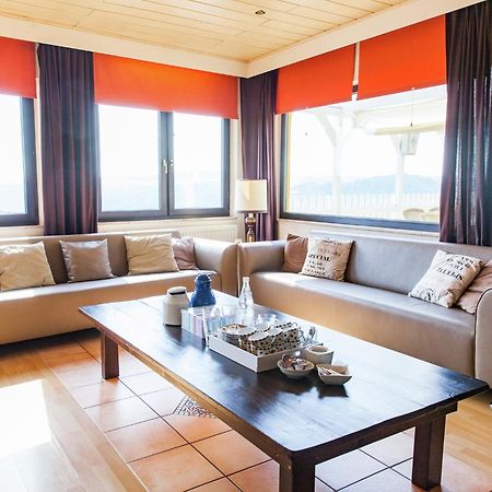 Beautiful Holidayhome With Sauna And Terrace Harscheid ภายนอก รูปภาพ
