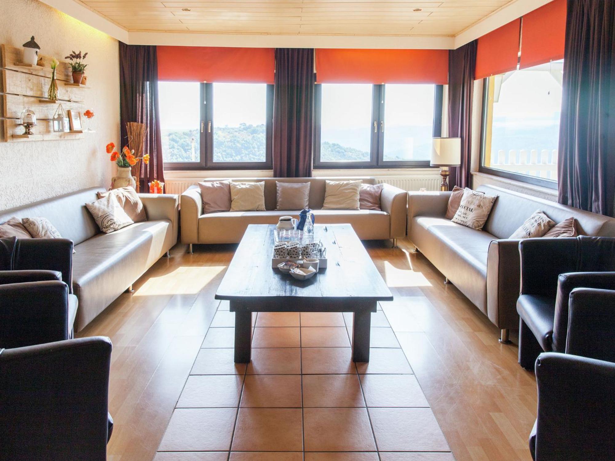Beautiful Holidayhome With Sauna And Terrace Harscheid ภายนอก รูปภาพ